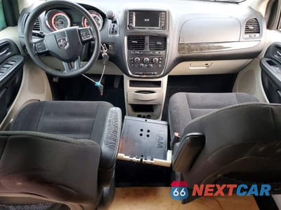 Zdjęcie 8 z 13 samochodu: 2018 DODGE GRAND CARAVAN SE VIN:2C4RDGBG6JR137417 - miniatura