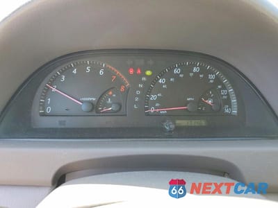 Zdjęcie 9 z 11 samochodu: 2004 TOYOTA CAMRY LE VIN:4T1BE32KX4U359117 - miniatura