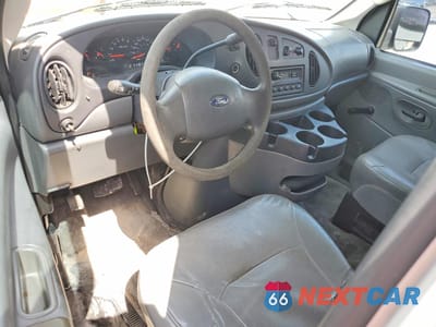 Zdjęcie 8 z 13 samochodu: 2006 FORD E250 DELIVERY VAN VIN:1FTNE24L06DA11542 - miniatura