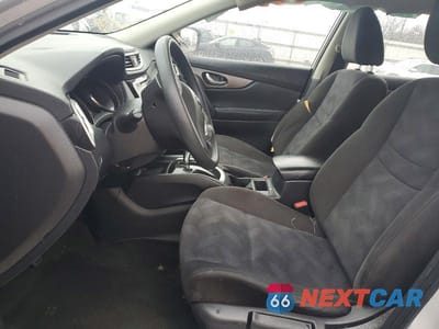 Zdjęcie 7 z 12 samochodu: 2015 NISSAN ROGUE S VIN:KNMAT2MV8FP561415 - miniatura