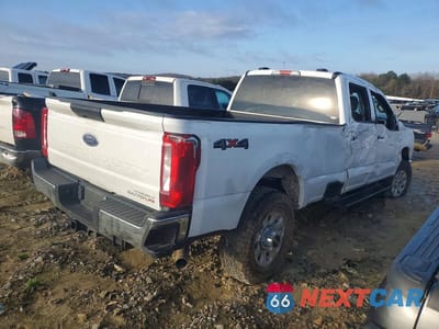 Trzecie zdjęcie samochodu z tyłu: 2023 FORD F250 SUPER DUTY VIN:1FT7W2BN7PEE22894 - miniatura