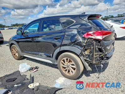 Drugie zdjęcie samochodu z przodu: 2017 HYUNDAI TUCSON SE PLUS VIN:KM8J33A45HU429679 - miniatura