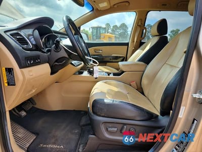 Zdjęcie 7 z 12 samochodu: 2015 KIA SEDONA SX VIN:KNDMC5C13F6036135 - miniatura