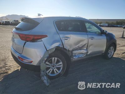 Trzecie zdjęcie samochodu z tyłu: 2017 KIA SPORTAGE LX VIN:KNDPMCAC6H7163767 - miniatura