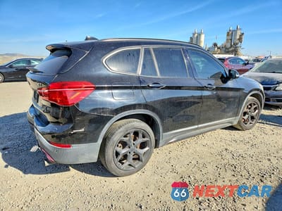 Trzecie zdjęcie samochodu z tyłu: 2017 BMW X1 XDRIVE28I VIN:WBXHT3C30H5F71820 - miniatura