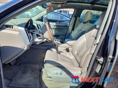 Zdjęcie 7 z 13 samochodu: 2011 PORSCHE CAYENNE VIN:WP1AE2A27BLA93603 - miniatura