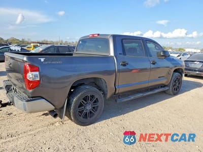 Trzecie zdjęcie samochodu z tyłu: 2017 TOYOTA TUNDRA SR5 4.6L V8 VIN:5TFEM5F13HX119753 - miniatura
