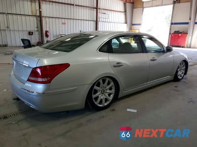 Trzecie zdjęcie samochodu z tyłu: 2013 HYUNDAI EQUUS SIGNATURE VIN:KMHGH4JH5DU069196 - miniatura