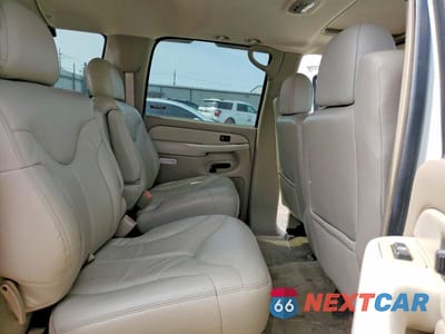 Zdjęcie 11 z 12 samochodu: 2001 GMC YUKON XL K1500 VIN:1GKFK16T01J273158 - miniatura