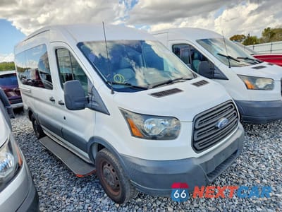 Czwarte zdjęcie samochodu z boku: 2018 FORD TRANSIT T-150 VIN:1FTYE1CM5JKA59706 - miniatura