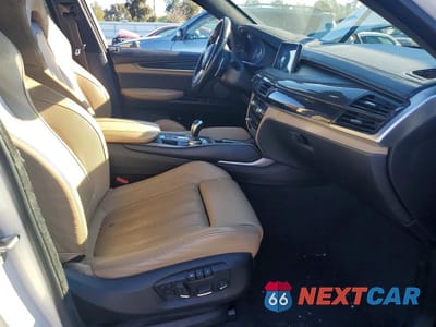 Zdjęcie 7 z 13 samochodu: 2018 BMW X6 M VIN:5YMKW8C57J0Y74514 - miniatura