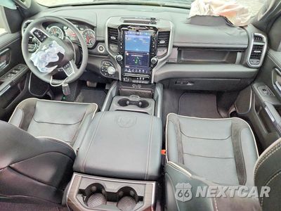 Zdjęcie 8 z 12 samochodu: 2025 RAM 1500 LARAMIE VIN:1C6SRFJP0SN514747 - miniatura