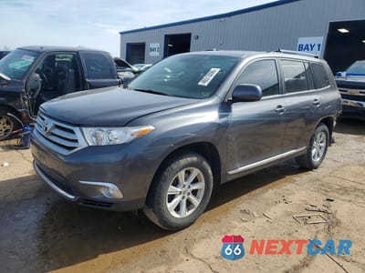 2013 TOYOTA HIGHLANDER SE 5TDBK3EH1DS221662 - główne zdjęcie licytacji z USA - miniatura