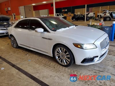 Czwarte zdjęcie samochodu z boku: 2017 LINCOLN CONTINENTAL RESERVE VIN:1LN6L9NP6H5602262 - miniatura
