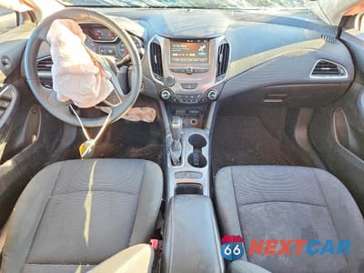 Zdjęcie 8 z 11 samochodu: 2017 CHEV CRUZE VIN:1G1BE5SM8H7169394 - miniatura