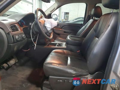 Zdjęcie 7 z 11 samochodu: 2010 CHEVROLET SILVERADO K1500 LTZ VIN:3GCRKTE29AG122429 - miniatura