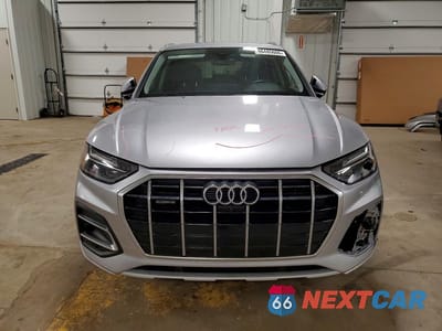 Piąte zdjęcie samochodu w środku: 2021 AUDI Q5 PREMIUM PLUS VIN:WA1BAAFY1M2053321 - miniatura