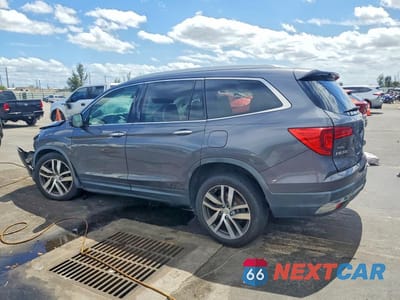 Drugie zdjęcie samochodu z przodu: 2017 HONDA PILOT ELITE VIN:5FNYF6H03HB092369 - miniatura