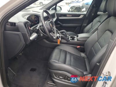 Zdjęcie 7 z 13 samochodu: 2024 PORSCHE CAYENNE VIN:WP1AA2AY4RDA08771 - miniatura