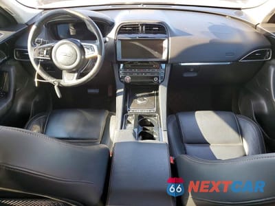 Zdjęcie 8 z 13 samochodu: 2020 JAGUAR F-PACE PRESTIGE VIN:SADCK2FX5LA628792 - miniatura