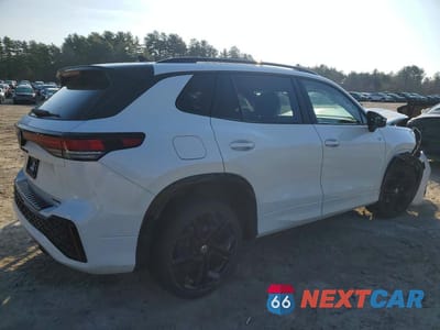 Trzecie zdjęcie samochodu z tyłu: 2025 VOLKSWAGEN TIGUAN SE R-LINE BLACK VIN:3VVGR7RM2SM046904 - miniatura