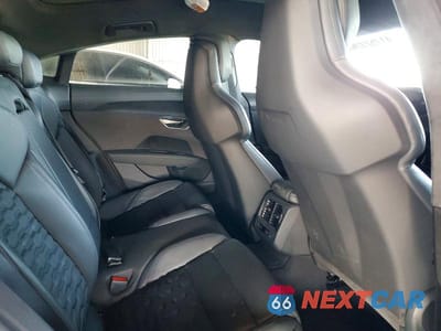 Zdjęcie 10 z 11 samochodu: 2024 AUDI RS E-TRON GT VIN:WAUBHBFW0R7901881 - miniatura