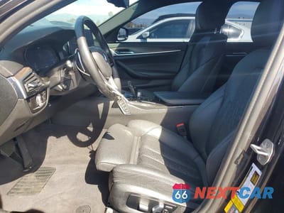 Zdjęcie 7 z 11 samochodu: 2022 BMW 530E VIN:WBA13AG03NCH77642 - miniatura