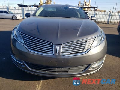 Piąte zdjęcie samochodu w środku: 2015 LINCOLN MKZ HYBRID VIN:3LN6L2LU5FR603140 - miniatura