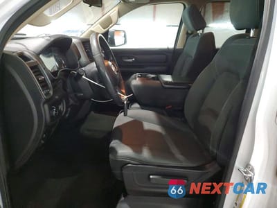 Zdjęcie 7 z 11 samochodu: 2020 RAM 1500 VIN:1C6RRFCG6LN119095 - miniatura