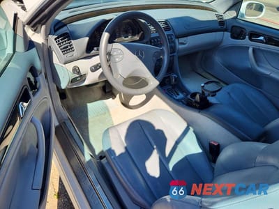 Zdjęcie 8 z 12 samochodu: 2001 MERCEDES-BENZ CLK 430 VIN:WDBLK70G71T076665 - miniatura