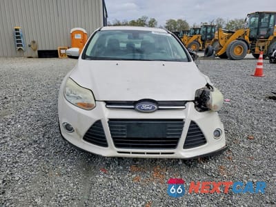 Piąte zdjęcie samochodu w środku: 2012 FORD FOCUS SEL VIN:1FAHP3H2XCL407841 - miniatura