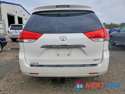 Zdjęcie 6 z 13 samochodu: 2014 TOYOTA SIENNA LIMITED 7-PASSENGER VIN:5TDYK3DCXES447832 - miniatura