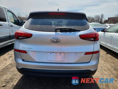 Zdjęcie 6 z 11 samochodu: 2019 HYUNDAI TUCSON SE VIN:KM8J23A40KU880965 - miniatura