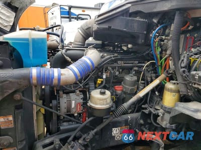 Zdjęcie 7 z 10 samochodu: 2019 KENWORTH T680 SEMI TRUCK VIN:1XKYDP9X9KJ241637 - miniatura