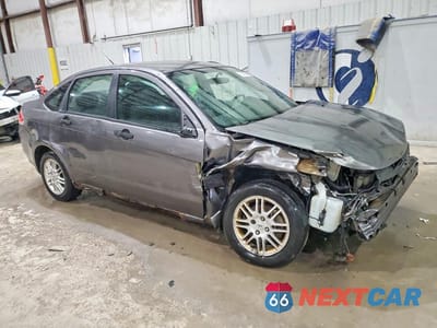 Czwarte zdjęcie samochodu z boku: 2010 FORD FOCUS SE VIN:1FAHP3FN8AW281178 - miniatura