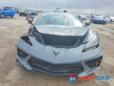 Piąte zdjęcie samochodu w środku: 2025 CHEVROLET CORVETTE STINGRAY 1LT VIN:1G1YA2D42S5108384 - miniatura