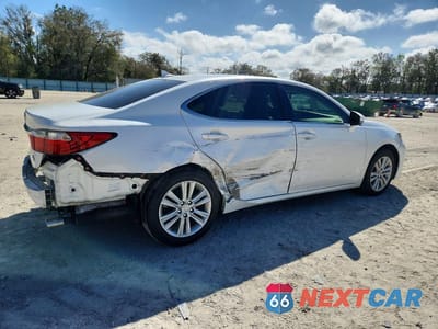 Trzecie zdjęcie samochodu z tyłu: 2013 LEXUS ES 350 BASE VIN:JTHBK1GG2D2073648 - miniatura