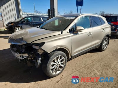 2015 LINCOLN MKC 5LMCJ2A94FUJ19795 - główne zdjęcie licytacji z USA - miniatura