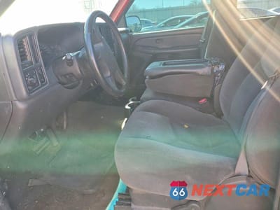 Zdjęcie 7 z 12 samochodu: 2004 GMC NEW SIERRA C1500 VIN:2GTEC19T041243379 - miniatura