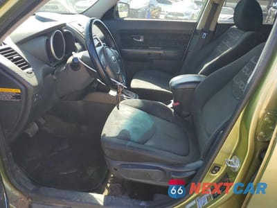 Zdjęcie 7 z 11 samochodu: 2013 KIA SOUL + VIN:KNDJT2A65D7603968 - miniatura