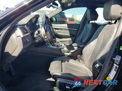 Zdjęcie 7 z 12 samochodu: 2017 BMW 330 XI VIN:WBA8K3C32HA022816 - miniatura