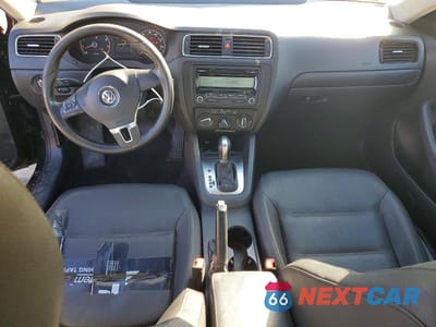 Zdjęcie 8 z 12 samochodu: 2011 VOLKSWAGEN JETTA SE VIN:3VWDX7AJ9BM013386 - miniatura