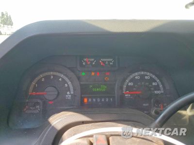 Zdjęcie 8 z 11 samochodu: 2019 FORD ECONOLINE E350 SUPER DUTY CUTAWAY VAN VIN:1FDWE3F64KDC04137 - miniatura