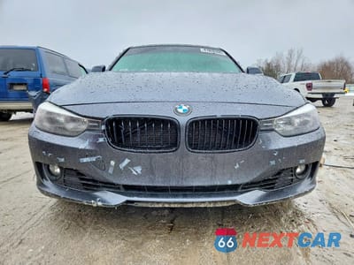 Piąte zdjęcie samochodu w środku: 2014 BMW 328 XI SULEV VIN:WBA3B5C53EF958501 - miniatura