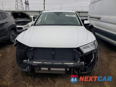 Piąte zdjęcie samochodu w środku: 2019 AUDI Q5 PREMIUM PLUS VIN:WA1BNAFY0K2099983 - miniatura