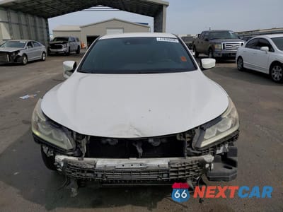 Piąte zdjęcie samochodu w środku: 2016 HONDA ACCORD SPORT VIN:1HGCR2F64GA192412 - miniatura