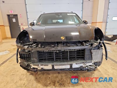 Piąte zdjęcie samochodu w środku: 2021 PORSCHE CAYENNE VIN:WP1AA2AY7MDA05582 - miniatura
