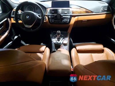 Zdjęcie 8 z 12 samochodu: 2017 BMW 330 XI VIN:WBA8D9C3XHA004481 - miniatura