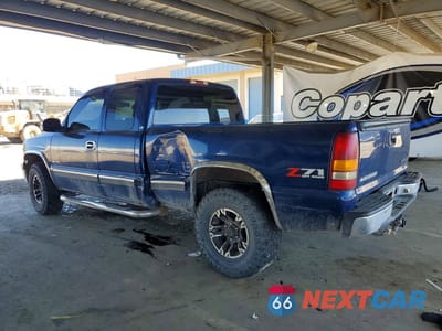 Drugie zdjęcie samochodu z przodu: 2001 CHEVROLET SILVERADO K1500 VIN:2GCEK19T711364733 - miniatura