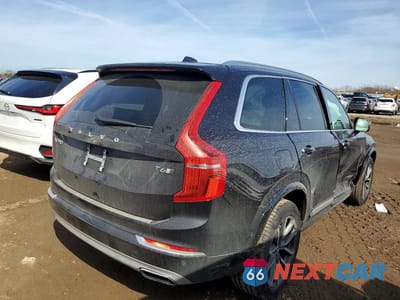 Trzecie zdjęcie samochodu z tyłu: 2017 VOLVO XC90 T6 VIN:YV4A22PL4H1156457 - miniatura